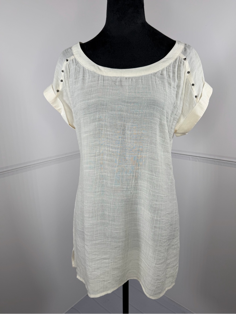 Maurices Ivory Stud Shoulder High Low Top Size Small
